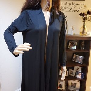 Black thin sweater